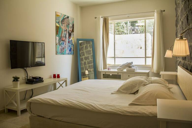 Hotel Pina Barosh Bnb