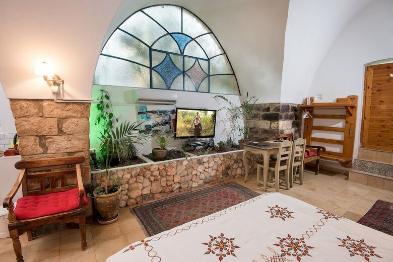 Hotel Pina Barosh Bnb