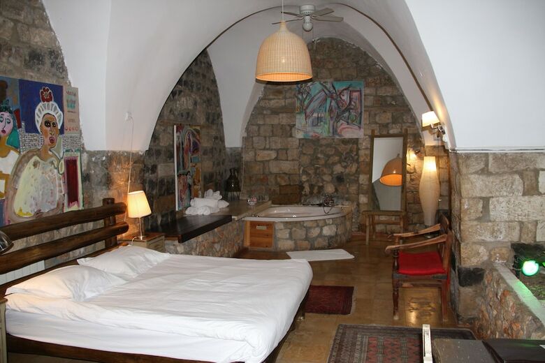 Hotel Pina Barosh Bnb