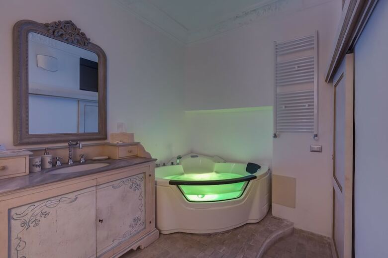 Apartamento Colonna Suite - Spanish Steps Suite & Spa