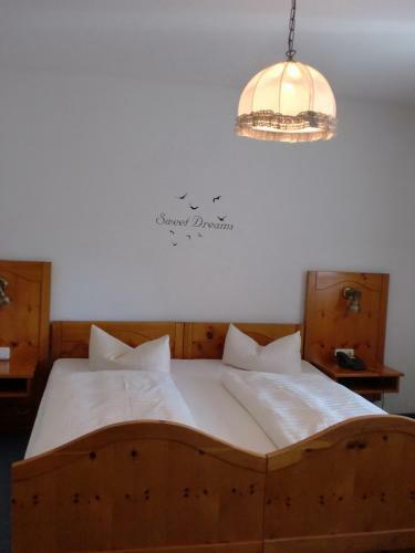 Hostal Hotel & G�stehaus Krone