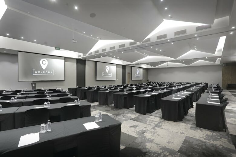 Hotel The Capital On The Park