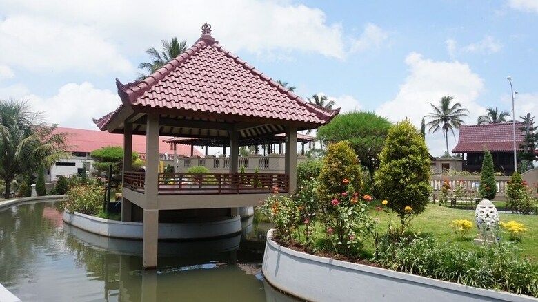 Hotel Grand Harvest Resort And Villas