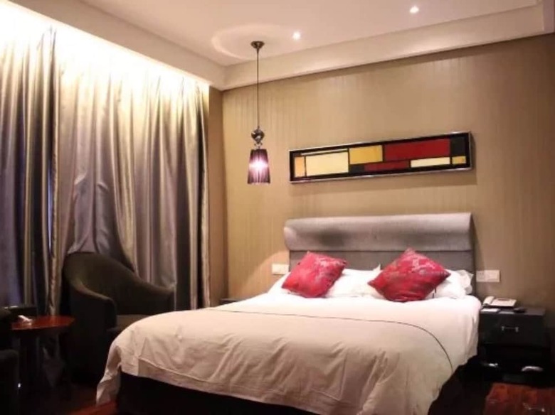 Yiwu Bai Heng Hotel