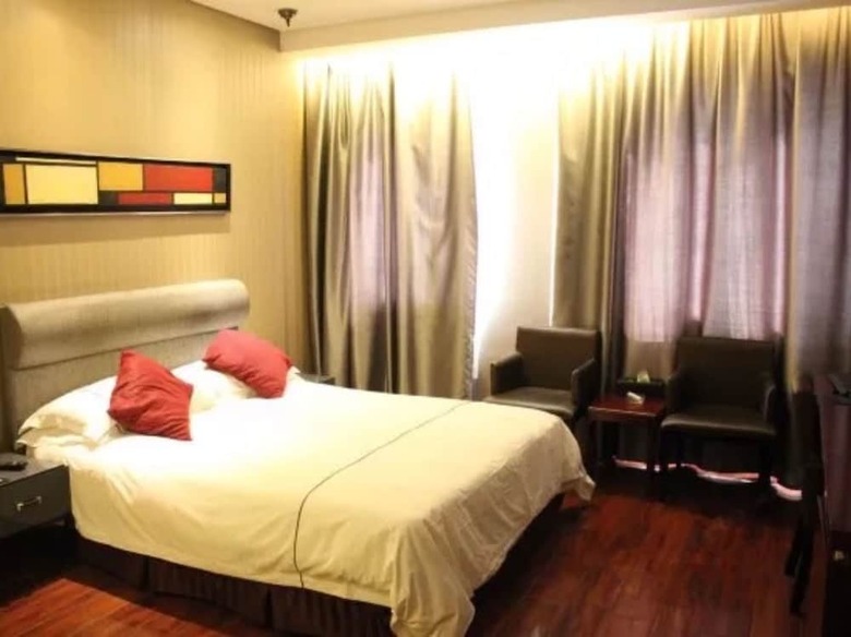 Yiwu Bai Heng Hotel