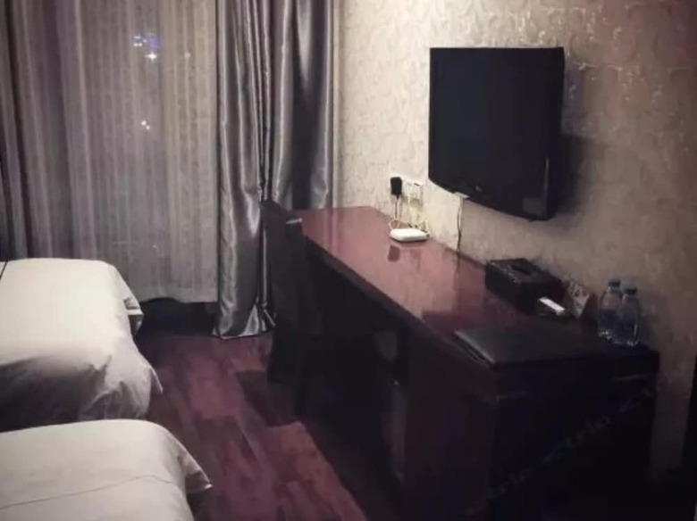 Yiwu Bai Heng Hotel