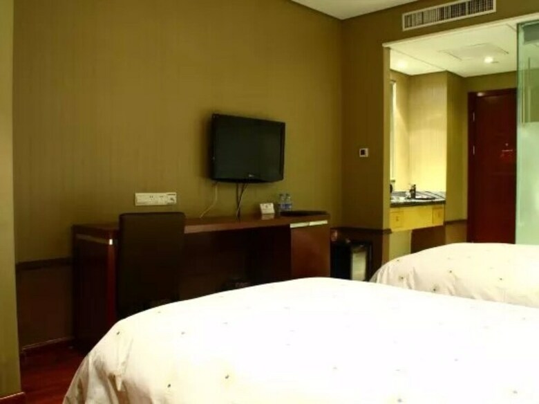 Yiwu Bai Heng Hotel