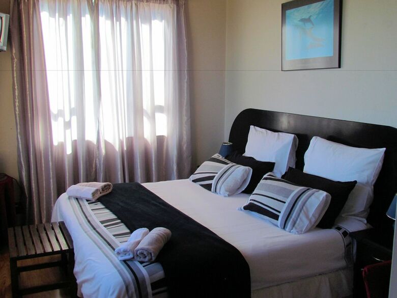 Hotel Blue Horizon Bay Guest House