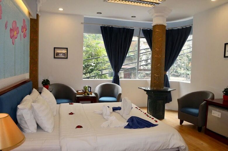 Hotel Hanoi Old Quarter House