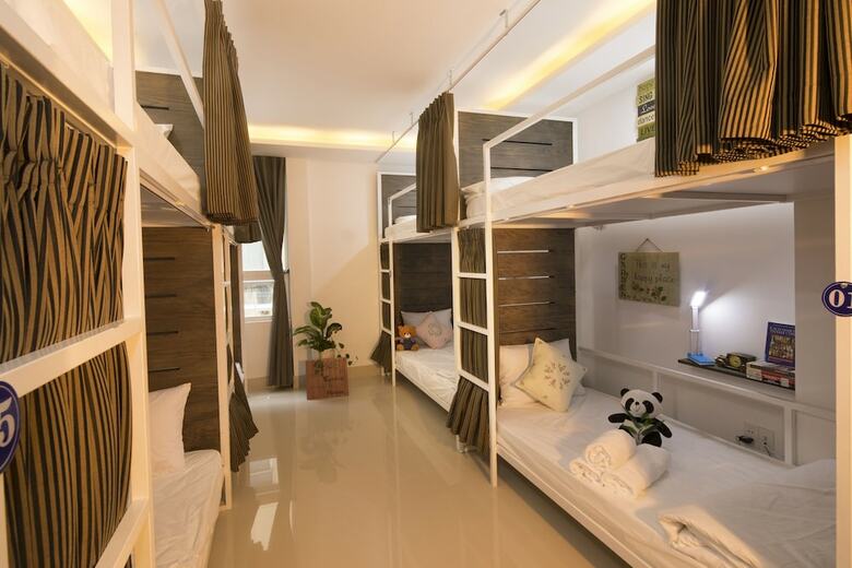 Hotel Full House Homestay