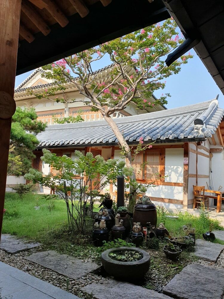 Hotel Jeonjuhanokvillage Sarangnamoo
