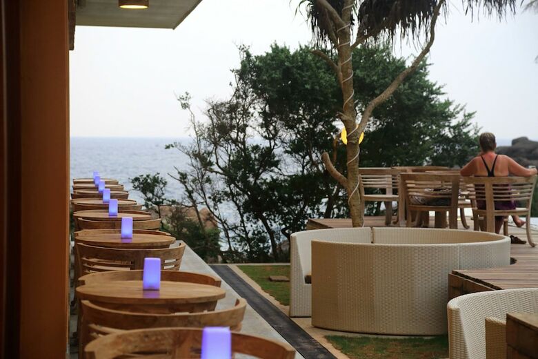 Hotel Thaproban Pavilion Waves Unawatuna