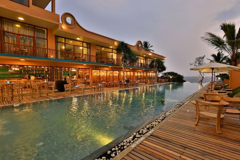 Hotel Thaproban Pavilion Waves Unawatuna
