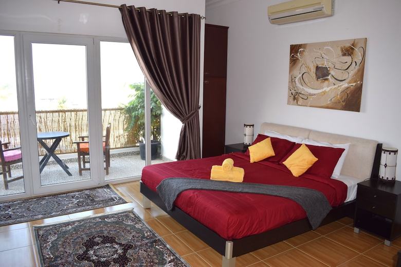 Bed & Breakfast Lana Villa