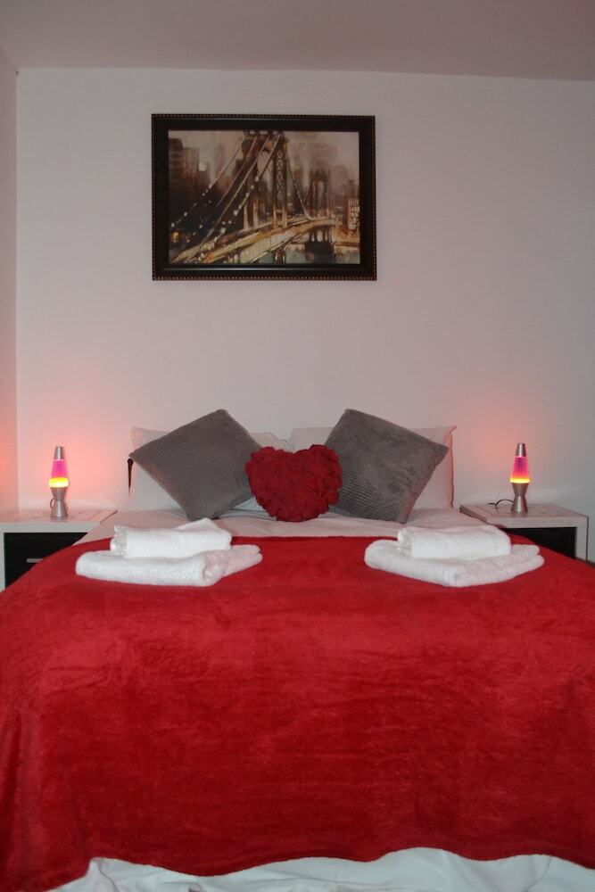 Hotel Forest In City Lodge