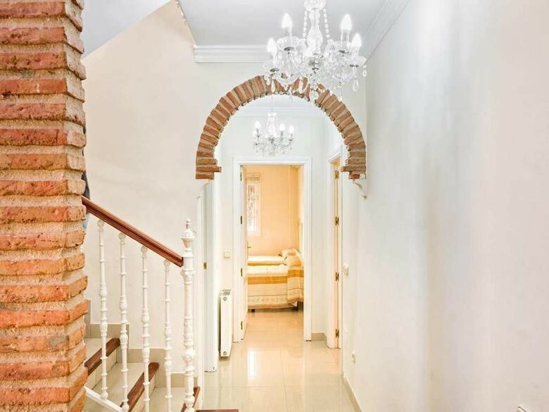 Villa Espa�a