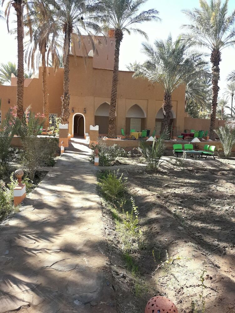 Hotel Riad Tagmadart Ferme D'h�te