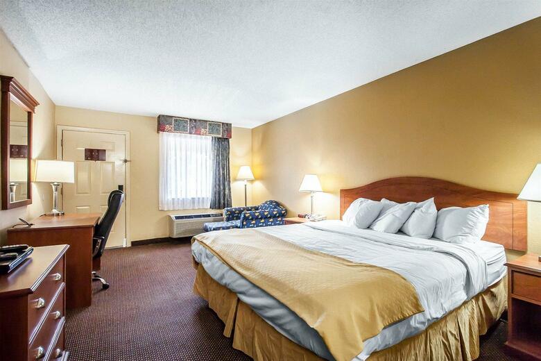 Hotel Quality Inn Charleston I-57