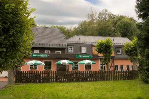 Hostal Restaurant & Pension Forsthaus Hain