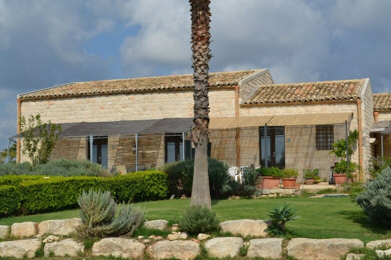 Hotel Antica Masseria Timparuci