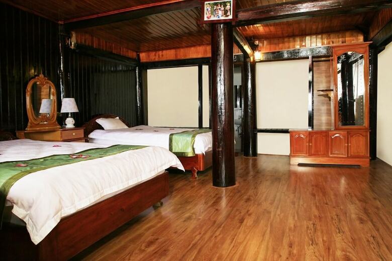Hotel Pinocchio Tavan Homestay