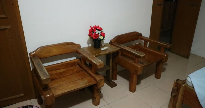 Hotel Hundred Isles' Room Rentals And Transient House