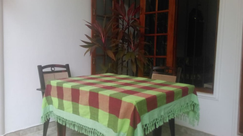 Hotel Aluthgedara Guest House
