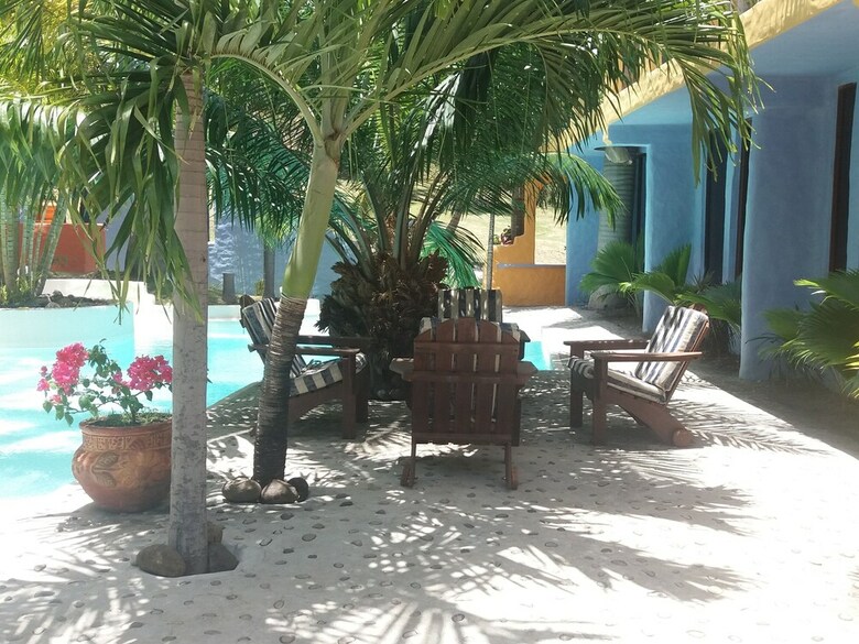 Reef View Pavilion Villas And Condos