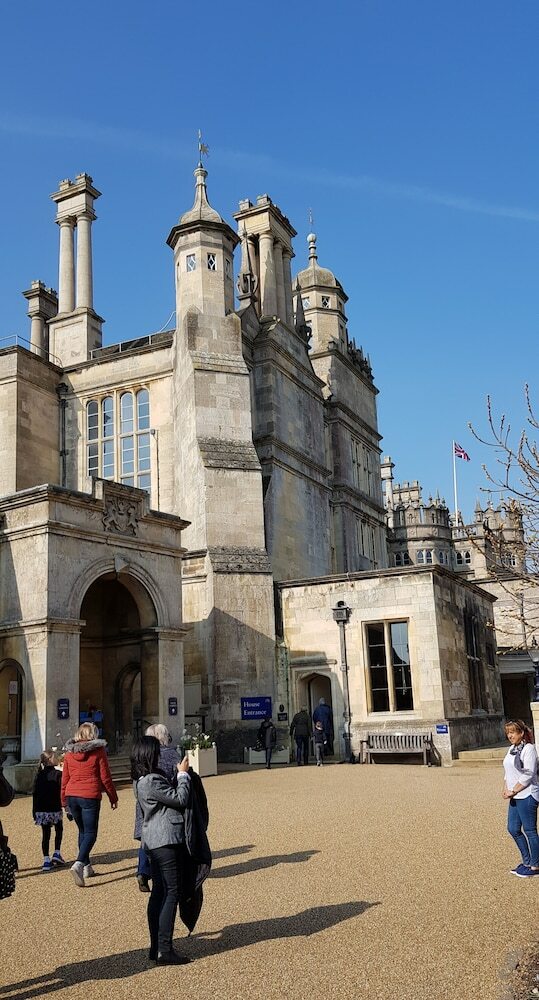 Riverside Apartments Of Stamford