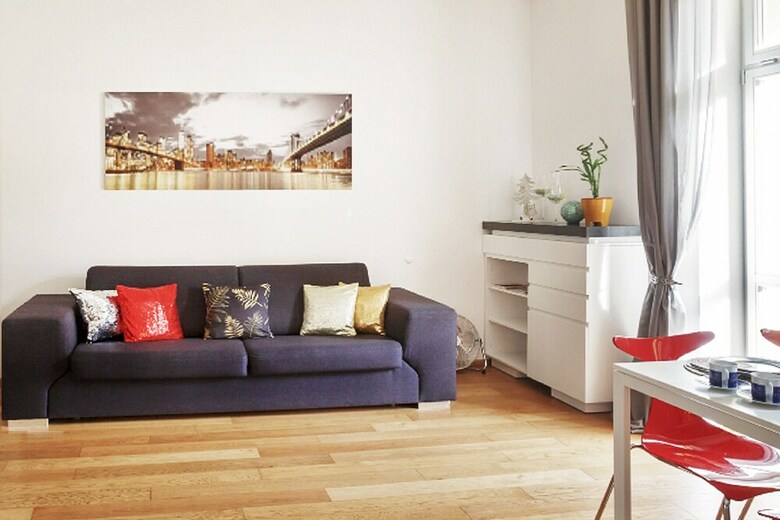 Charming Two-bedroom Apartment Next To The Emmaus Abbey