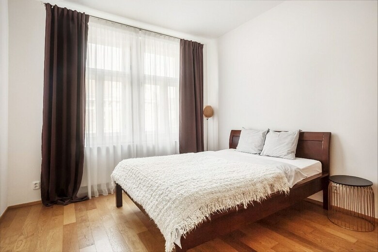 Charming Two-bedroom Apartment Next To The Emmaus Abbey