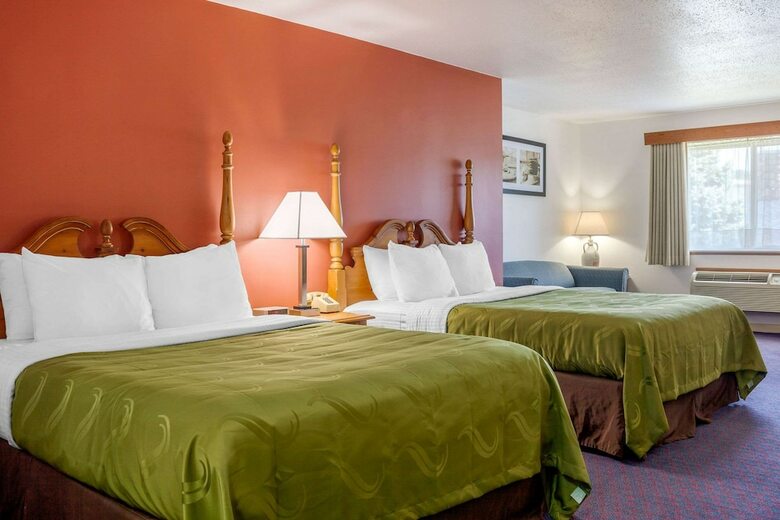 Hotel Quality Inn & Suites