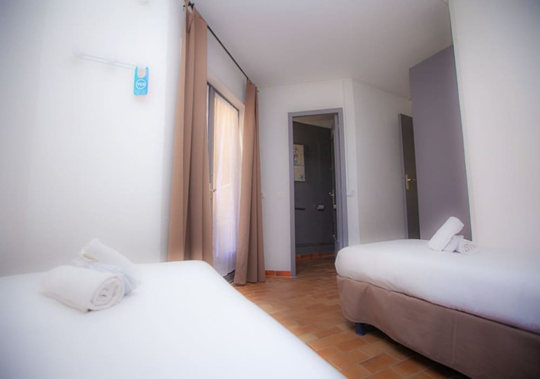 Marina Hotel Club