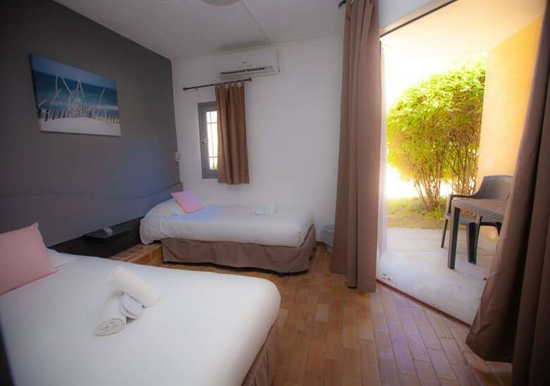 Marina Hotel Club