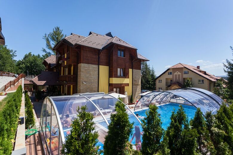 Aparthotel Vila Barovi? And Spa
