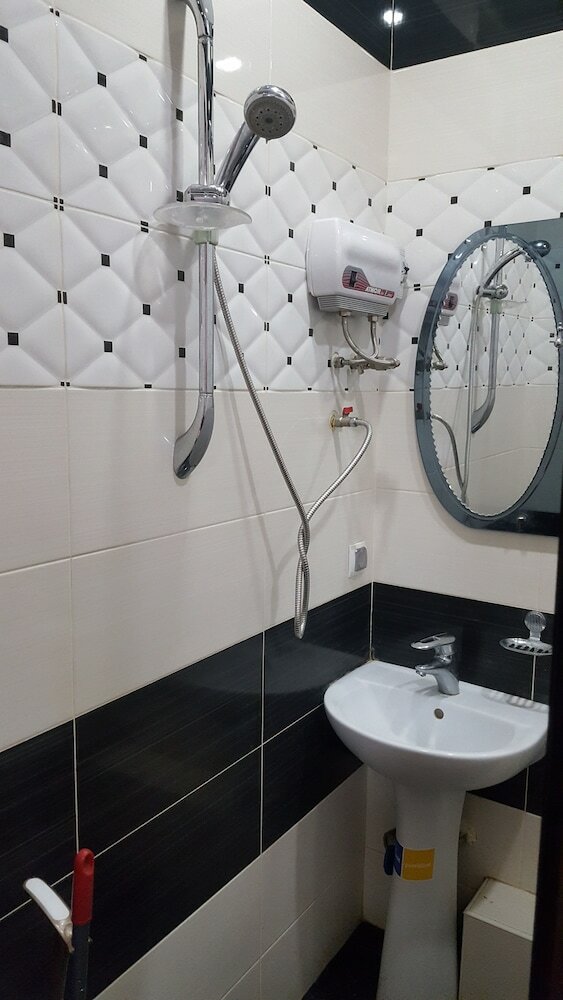 Hostal Friendship Hostel & Tours