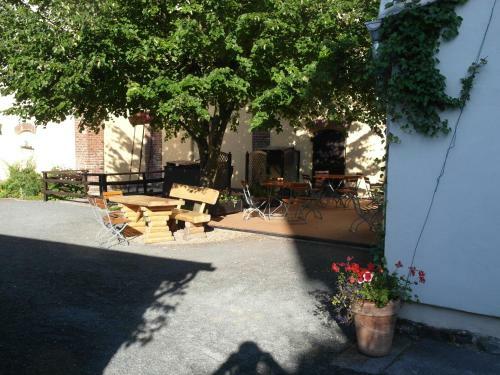 Hostal Pension Und Gastst�tte "zur Brausch�nke"