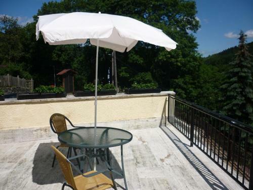 Hostal Hotel Waldhaus-hutzelh�h