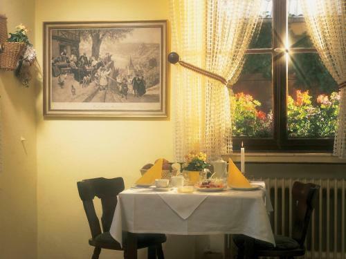 Hostal Weingut Gutssch�nke Rademacher