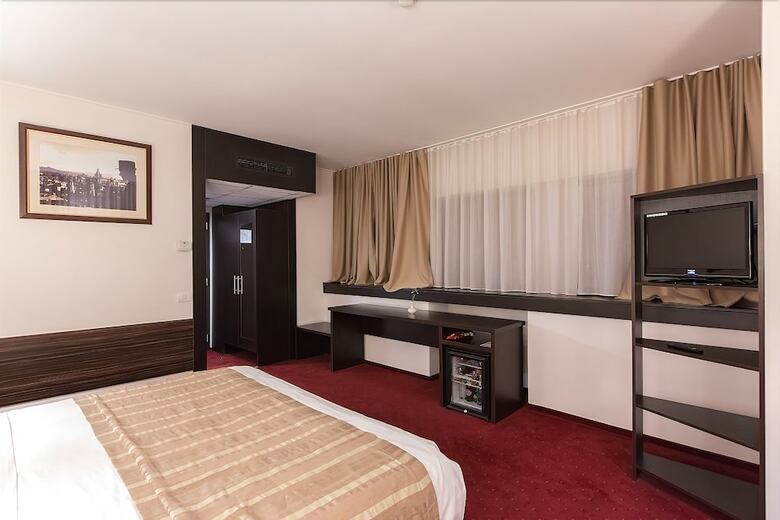 Hotel Ramada By Wyndham Iasi City Centre