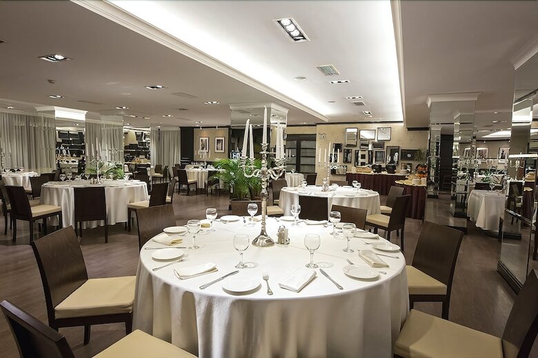 Hotel Ramada By Wyndham Iasi City Centre