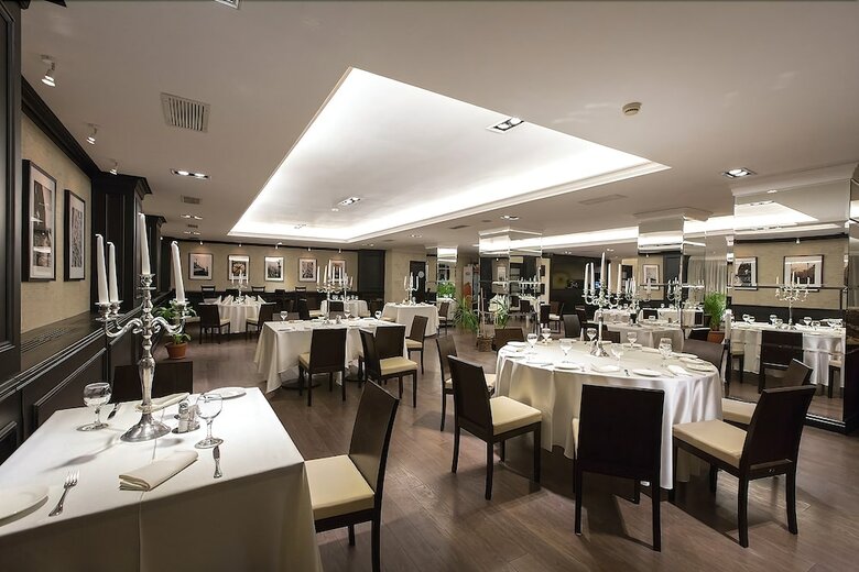 Hotel Ramada By Wyndham Iasi City Centre