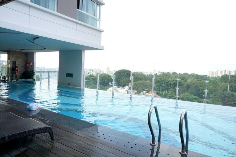 Five Star Studio Apartment Near Airport