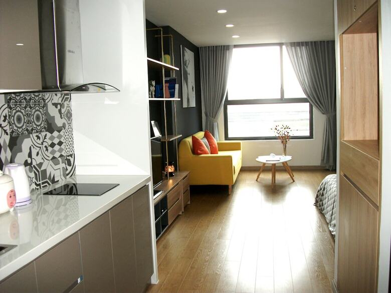 Five Star Studio Apartment Near Airport