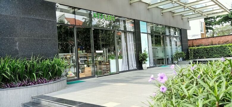 Five Star Studio Apartment Near Airport