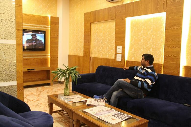 Hotel Golden Oasis Delhi