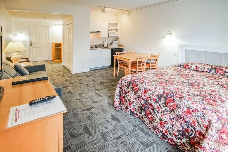 Hotel Courtyard Resort Hyannis, A Vri Resort
