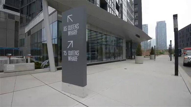 Beautiful Home By Rogers Centre