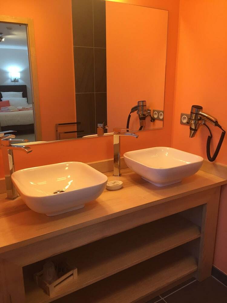 Hotel H�tel Le Bout Du Monde