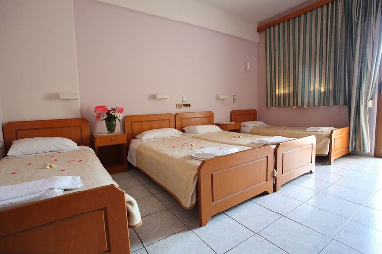 Bed & Breakfast Argiroupolis Maria Rooms